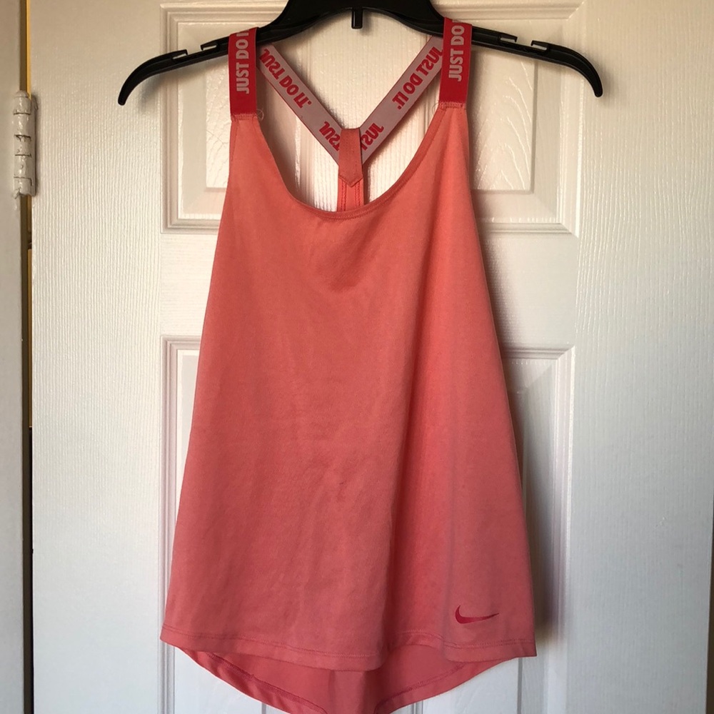 Nike Coral Tank Top size S in Coral